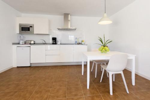 Apartamento Pe�as Blancas