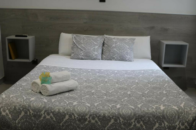 Hostal Fuencarral Rooms