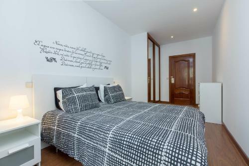 Apartamento Book In Madrid- Puerta Del Sol