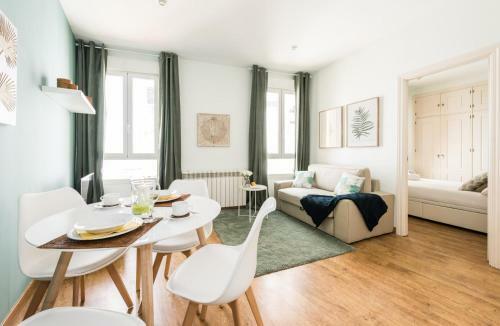 Apartamento Gran Via I Santa Ana