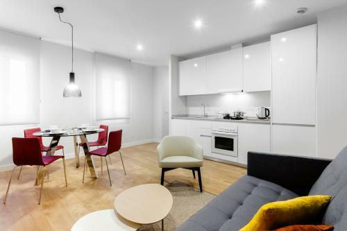 Home Art Apartments