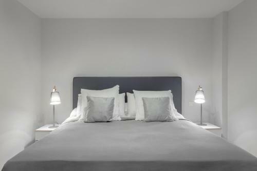 Home Art Apartments