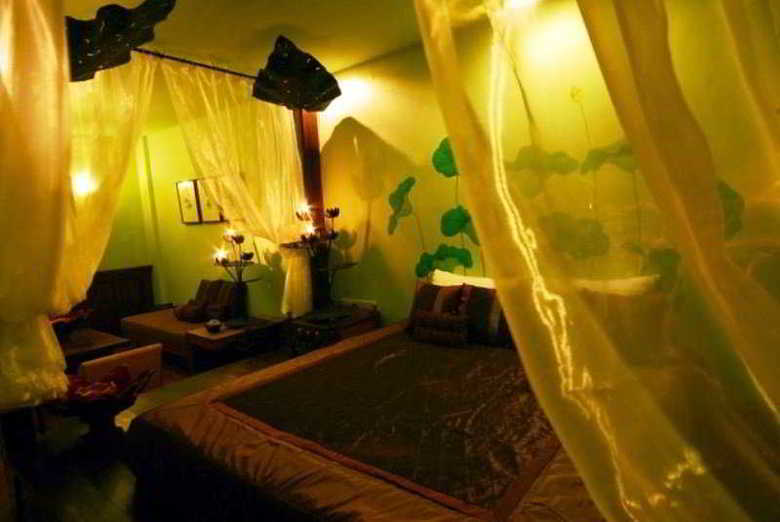 Hotel Old Bangkok Inn