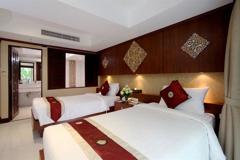 Hotel Rayaburi Patong