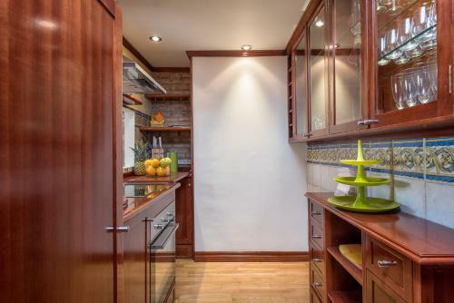 Two-bedroom Apartment With Terrace Pastor
