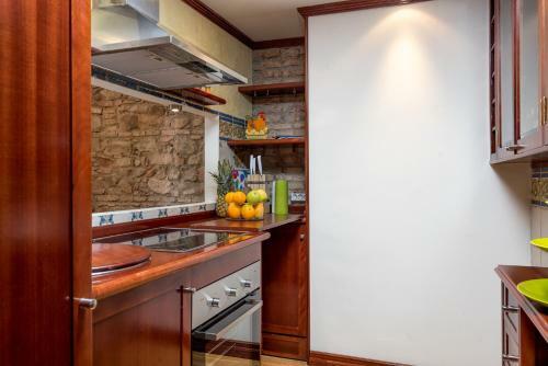 Two-bedroom Apartment With Terrace Pastor