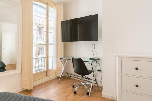 Urbe10 Plaza de La Constitucion 1 Bedroom Apartment