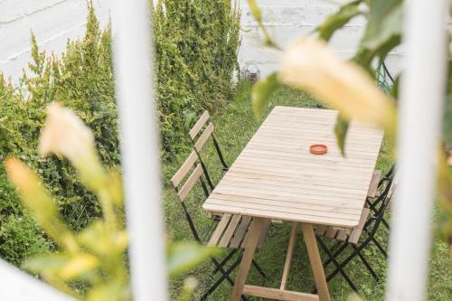 Hostal House With Garden & Pool In Malaga