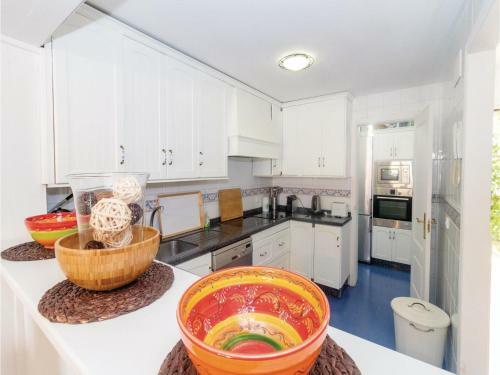 Four-bedroom Holiday Home In Manilva