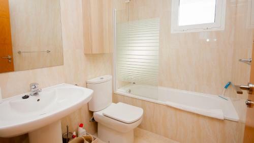 Apartamento Residencial Duquesa 3.8.3a