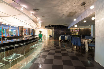 Hotel Royal Wing Suites & Spa