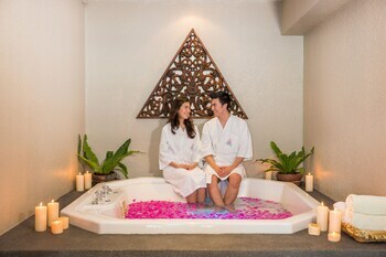 Hotel Royal Wing Suites & Spa