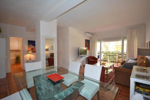 Apartamento Junto Al Mar En El Corazon De Marbella