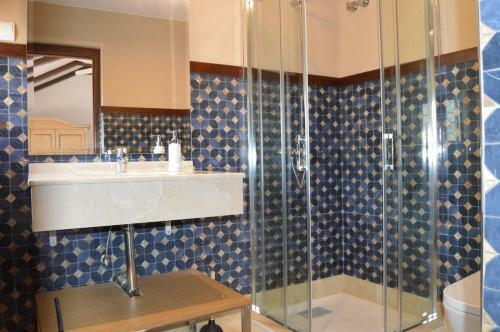 Beachfront Villa Protected Private Pool 4 Bedrooms Marbella