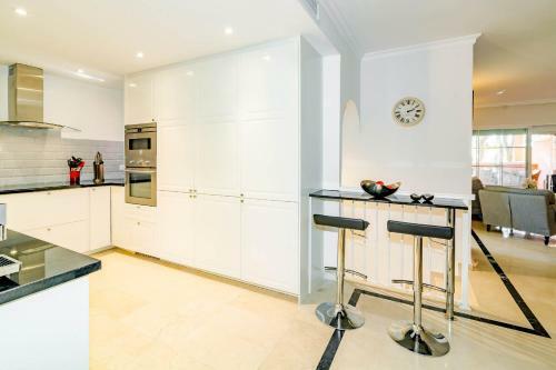 Aa-family Friendly 3 Bedroom Apartment