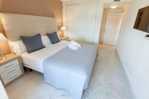 Marina De Banus Apartment