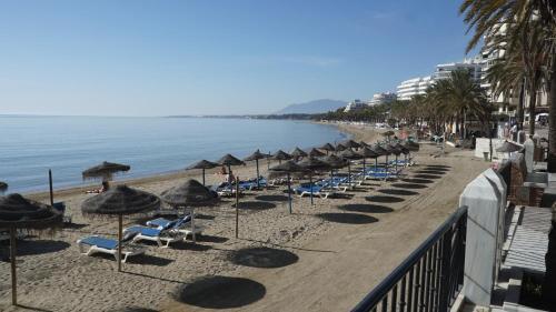 Aparthotel Marbella Skol 101. Beach Front Studio