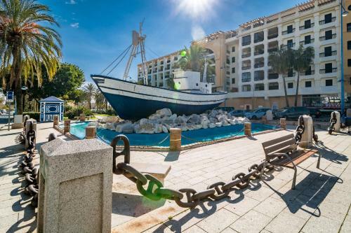 Lab3 - Luxury Apartment Center San Pedro