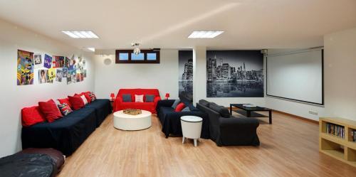 Playa Duque Marbella Villa Sleeps 10 Pool Air Con