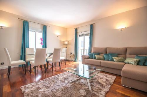 Apartamento Oleholidays 328 Centro Puerto Ban�s 50 M. Playa