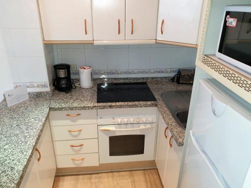Excellent One Bedroom Apartment With Sea Views