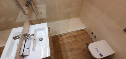Excellent One Bedroom Apartment With Sea Views