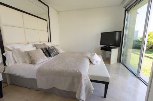 La Finca Luxury Quiet Resort