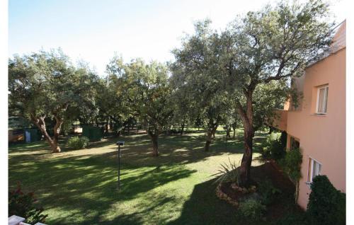 Three-bedroom Apartment In Marbella-elviria