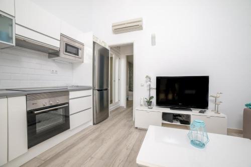 Lightbooking- Aguila Playa Beach Apartment
