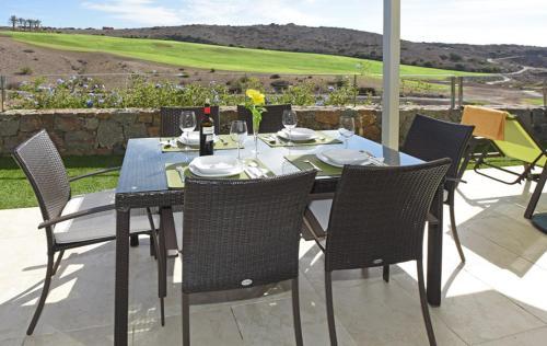 Villa Salobre Vista Golf 23