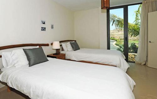 Villa Salobre Los Lagos 10