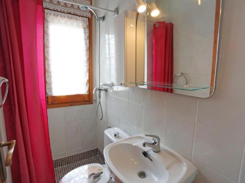 Holiday Home Casa Isis