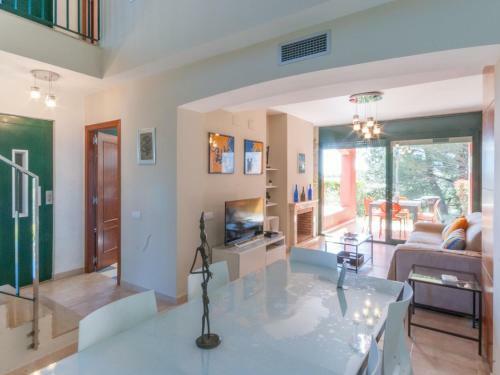 Cozy Villa In Mont-roig Del Camp With Swimming Pool