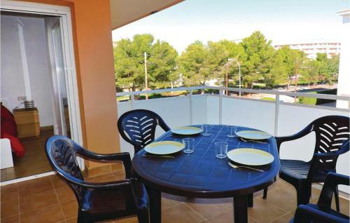 Two-bedroom Apartment In Miami Playa