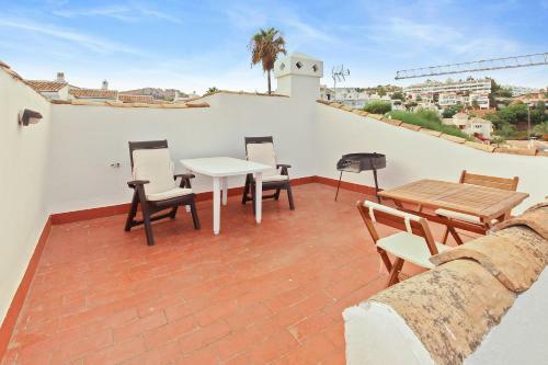 Superb Calahonda Villa With Sauna
