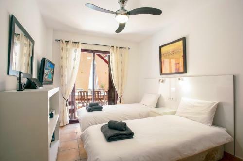 Apartamento Stunning 4 Bed Duplex In Calahonda With Sea Views