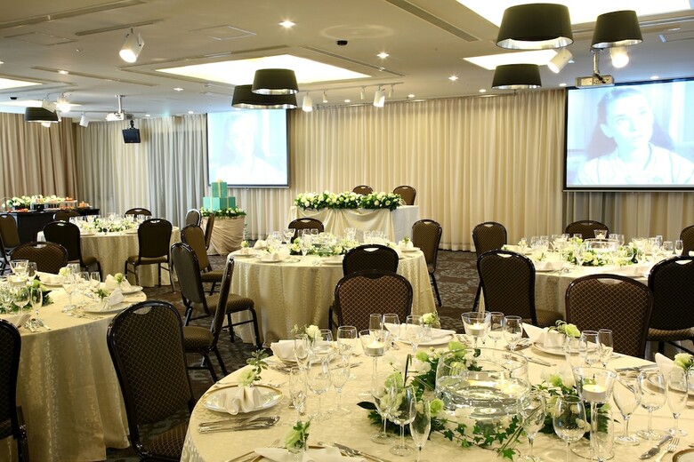 Breezbay Hotel Resort And Spa