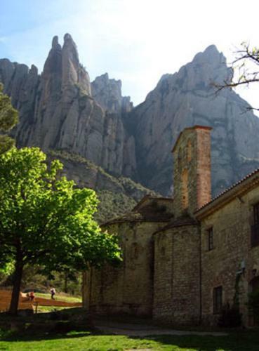 Agroturismo Montserrat La Calsina