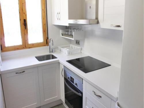 Three-bedroom Holiday Home In Moratalla