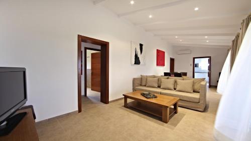 Villa Ambient / Sa Finqueta