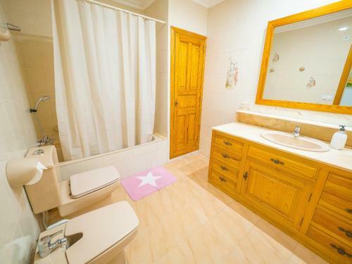 Apartamento Piscina Muro