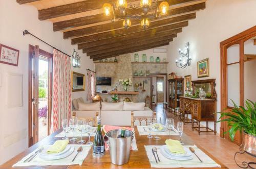 Villa Es Moy� Des Pins