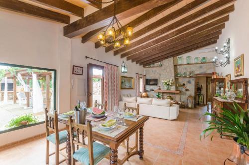 Villa Es Moy� Des Pins