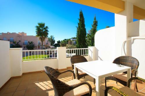 Apartamentos Almoraide Suites