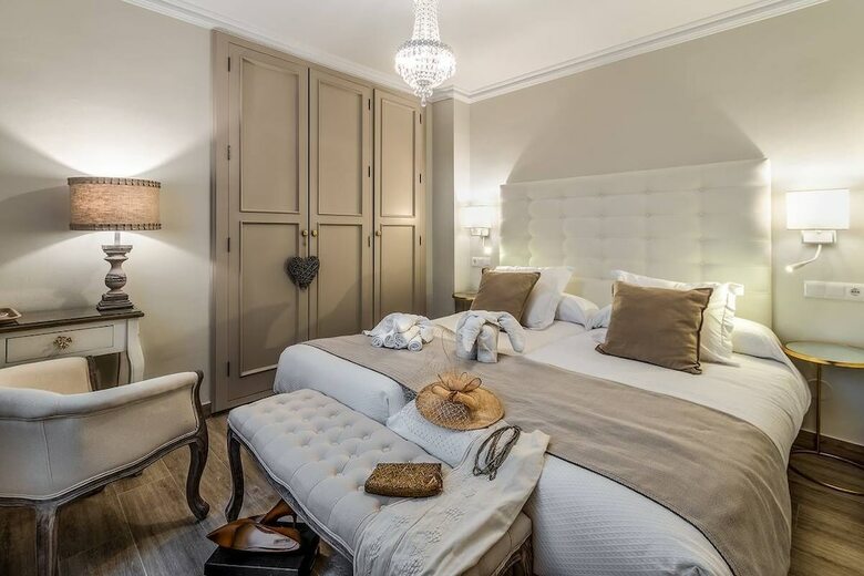 Hostal Boutique Plaza Cantarero