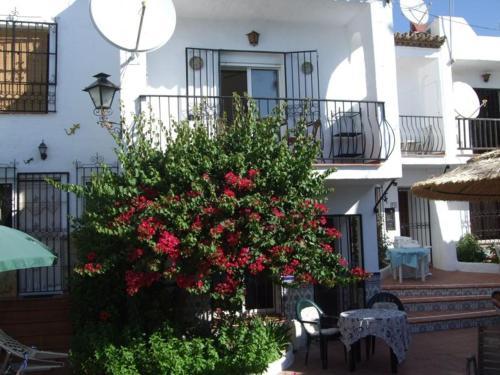 Pueblo Andaluz Nerja Canovas