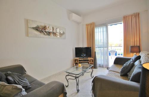 Apartment Candace Spainsunrentals 1019
