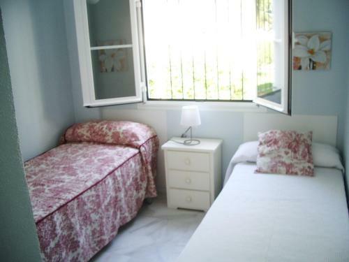 Apartamento De Tres Dormitorios En La Barrosa