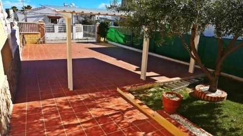 Chalet Con Piscina Playa De Oliva