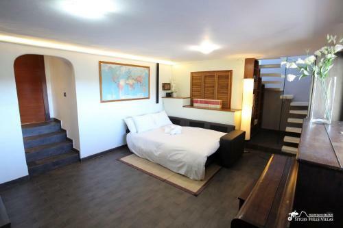 Villa Charma With Heated Pool, A/c In Peaceful Location